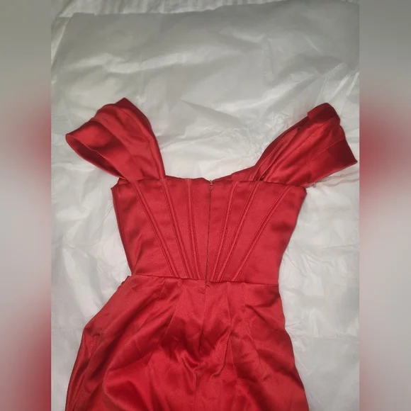 Red 'Loretta' House of CB-XS - Picture 10 of 14